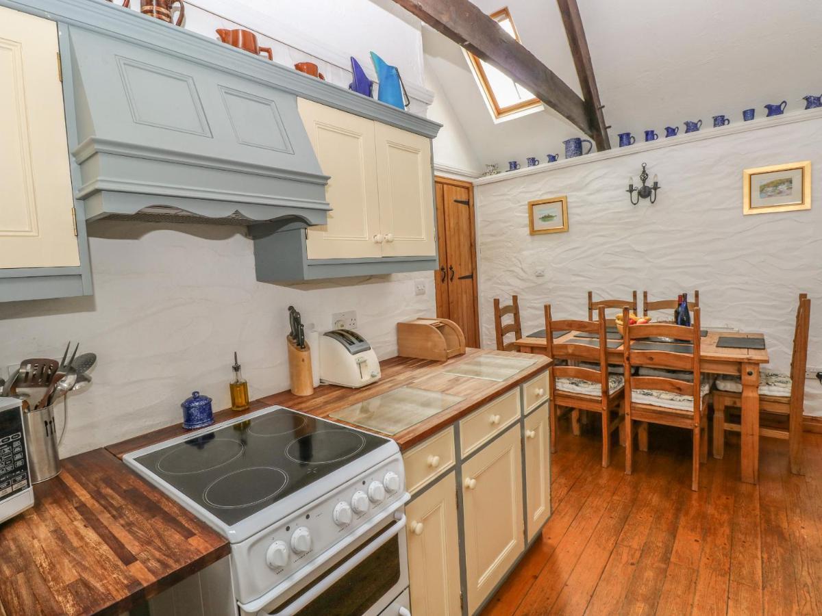 Heather Cottage Милфорд-Хейвен Экстерьер фото