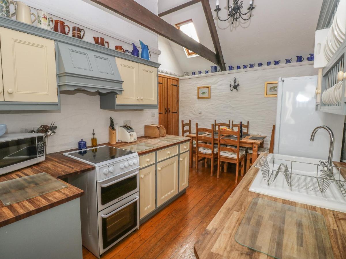 Heather Cottage Милфорд-Хейвен Экстерьер фото